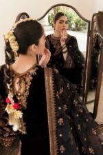 Baroque Jazmin Velvet Wedding Collection – Black 3PC Heavy Embroidered Suit with Cutwork Organza Dupatta - Image 2